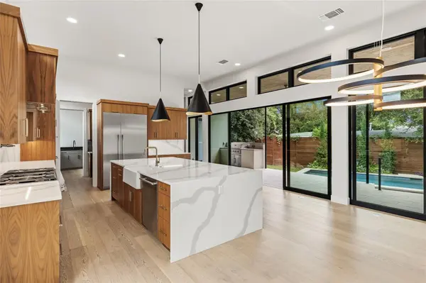2116 Kenwood Ave, Austin, TX 78704
