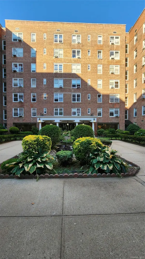 105-37 64 AVE #6E, Forest Hills, NY 11375