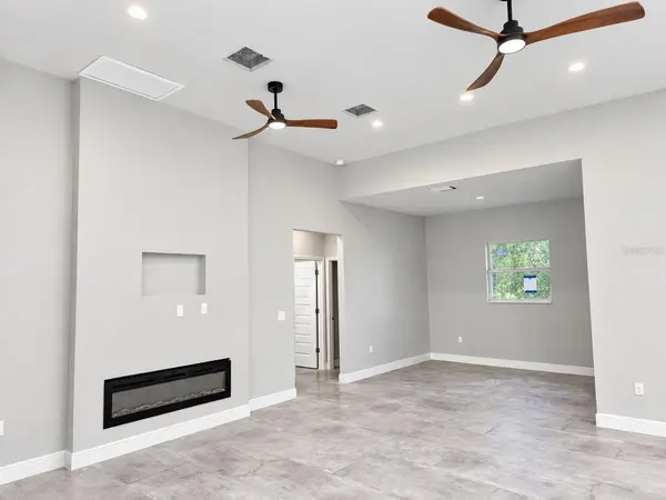 2484 PICKARD LN, North Port, FL 34286