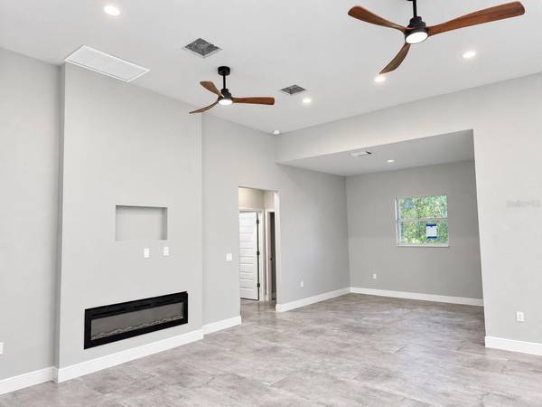 2484 PICKARD LN, North Port, FL 34286