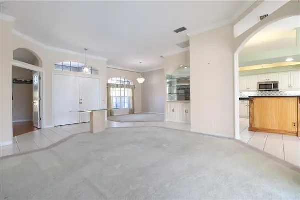 5829 CARRIAGE DR, Sarasota, FL 34243