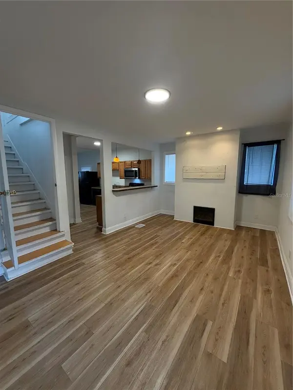 511 E HUGH ST, Tampa, FL 33603