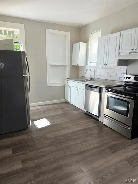 3652 S Compton AVE, St Louis, MO 63118
