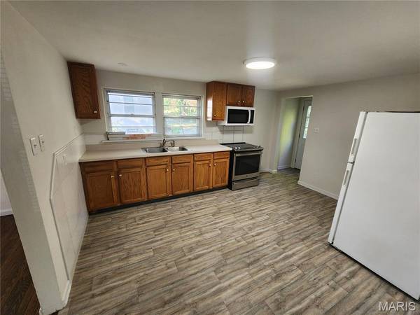 247 Barto DR, Hazelwood, MO 63135