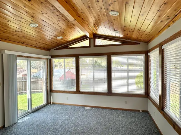635 8th AVE E, Shakopee, MN 55379