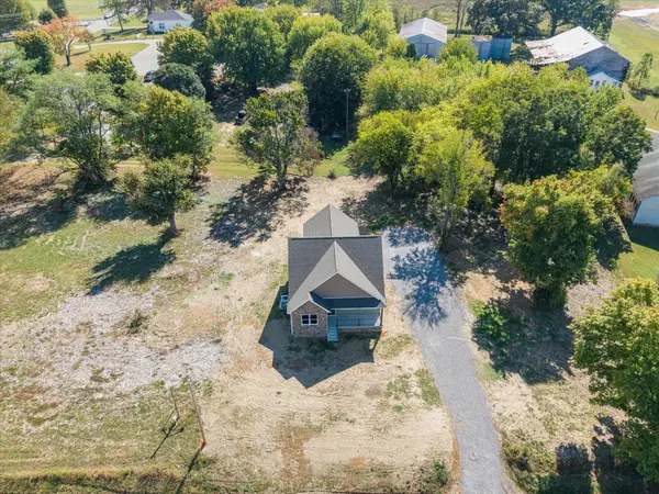 4527 Corbin Sneed Rd, Springfield, TN 37172