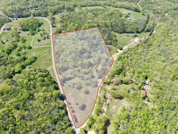 12112 Paw Paw Springs Rd, Arrington, TN 37014