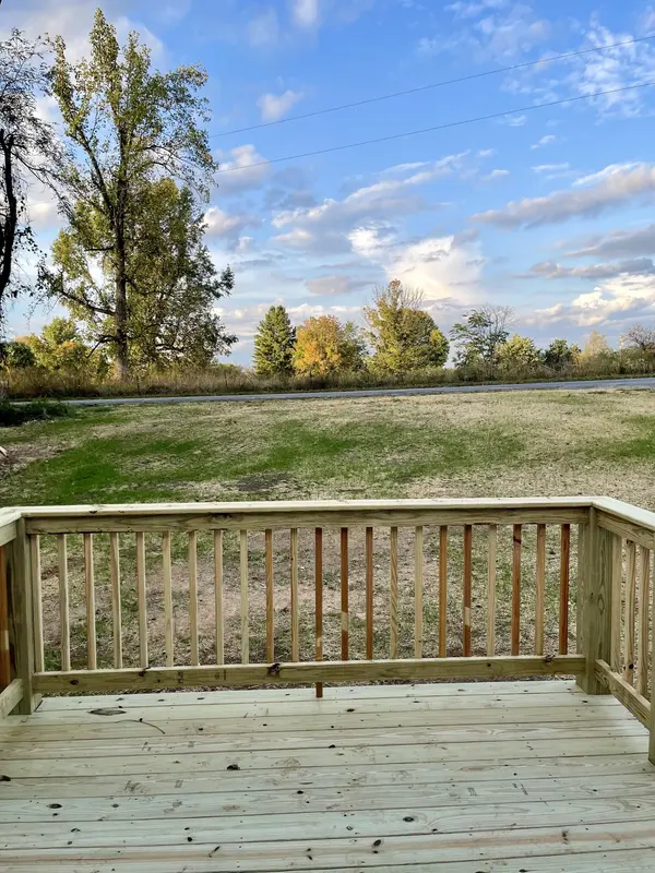 941 White Springs Rd, Lafayette, TN 37083