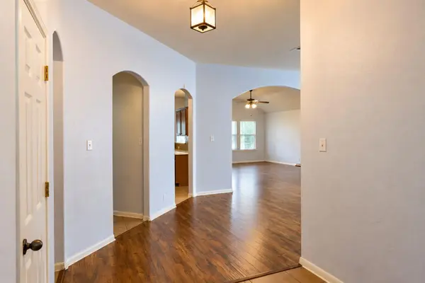 1112 Wigwam, Leander, TX 78641