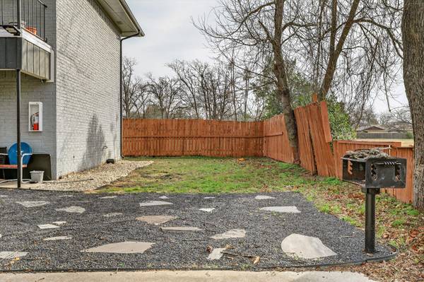 306 Calhoun DR, Rockdale, TX 76567