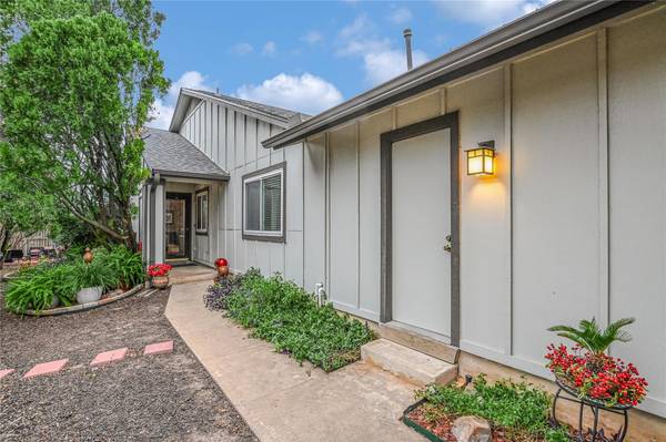 9469 Singing Quail DR, Austin, TX 78758