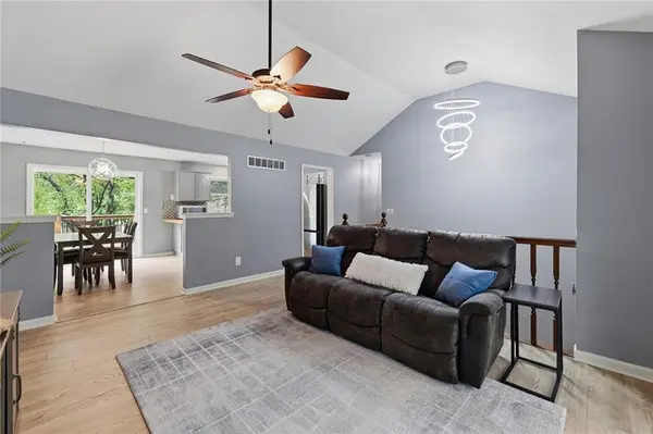 106 S Chambery DR, Olathe, KS 66061