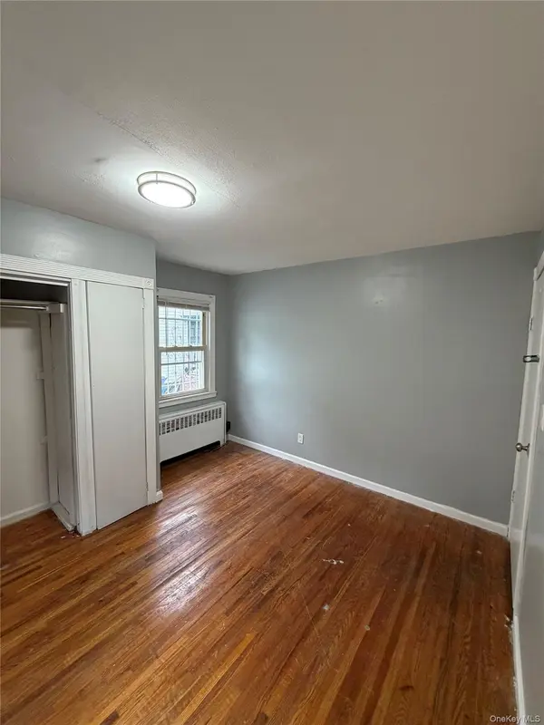147-30 Huxley Street, Rosedale, NY 11422