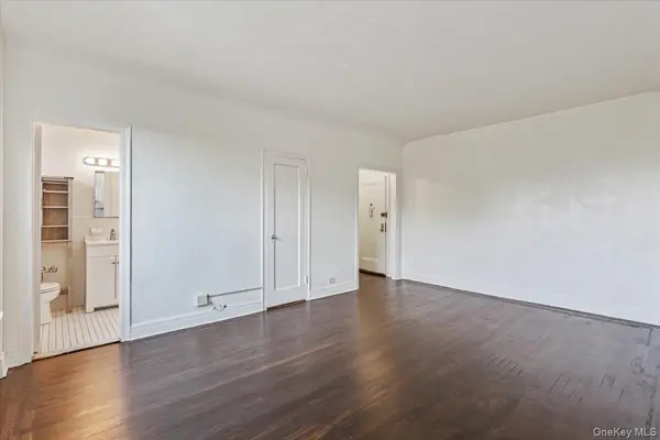 141 Woodmere BLVD #3C, Woodmere, NY 11598
