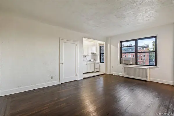 141 Woodmere BLVD #3C, Woodmere, NY 11598