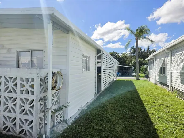 3309 OAKWOOD BLVD S, Sarasota, FL 34237