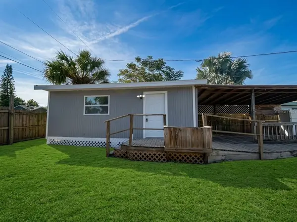3114 58TH AVE N #B, St Petersburg, FL 33714