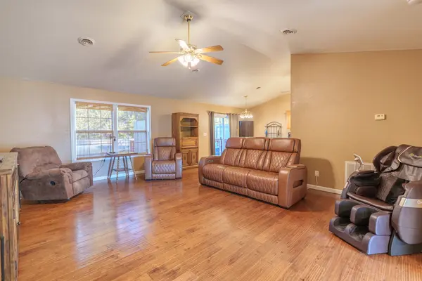 1508 Hawkeye CT, Carterville, IL 62918