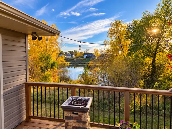 31758 Newport Curve, Lindstrom, MN 55045