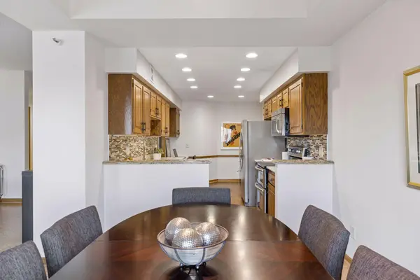 1201 Yale PL #408, Minneapolis, MN 55403