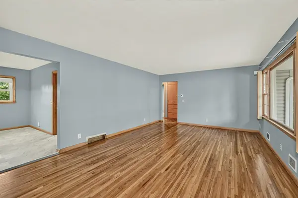 615 Hillcrest AVE, Owatonna, MN 55060