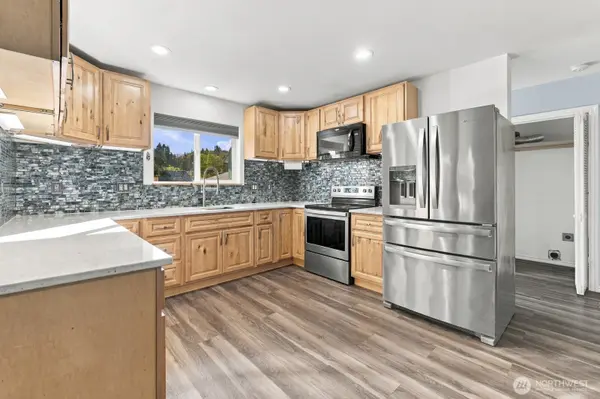 417 Central AVE, Pe Ell, WA 98572