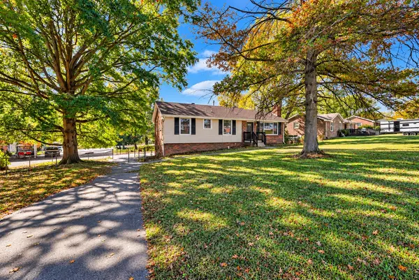 180 Haven Dr, Clarksville, TN 37042