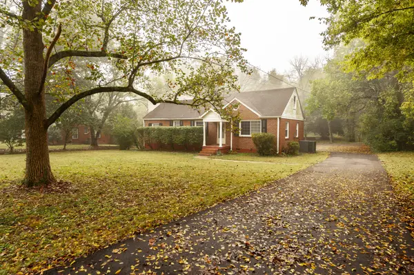 415 Moss Trl, Goodlettsville, TN 37072