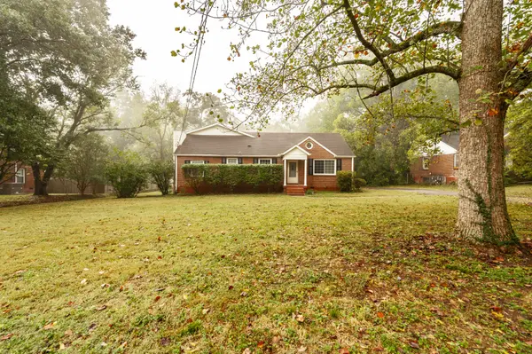 415 Moss Trl, Goodlettsville, TN 37072