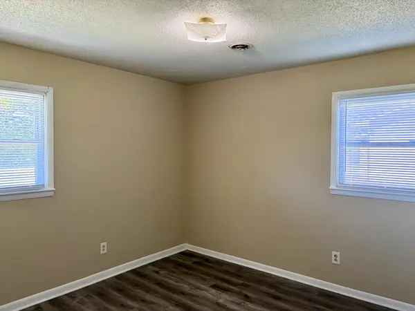 172 Powell Dr, Manchester, TN 37355