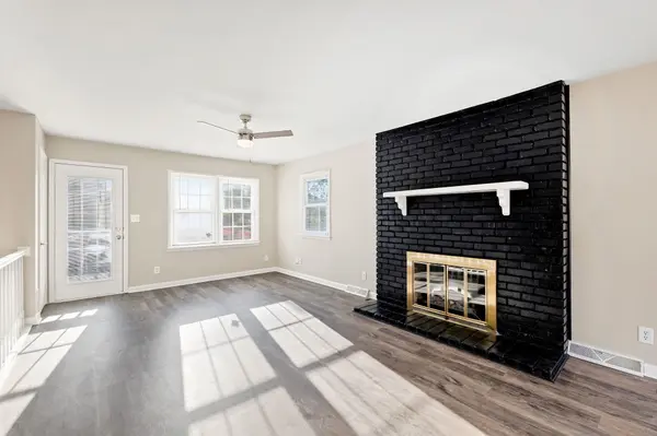 3123 S Valley Forge St, Wichita, KS 67210