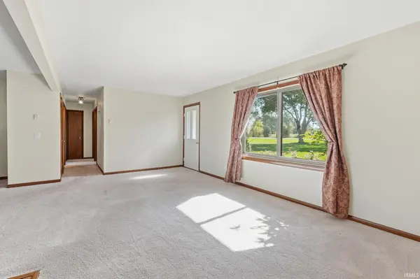 3136 Easterday RD, Fort Wayne, IN 46818-9635