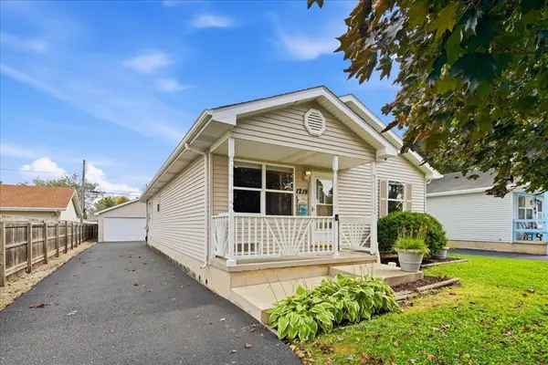 1218 Wilcox ST, Joliet, IL 60435