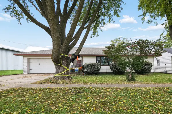 105 E CHARLES ST, Ashkum, IL 60911