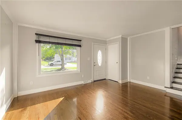 10006 Benson ST, Overland Park, KS 66212