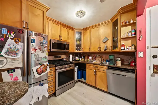 2120 Greene AVE #F1, Ridgewood, NY 11385