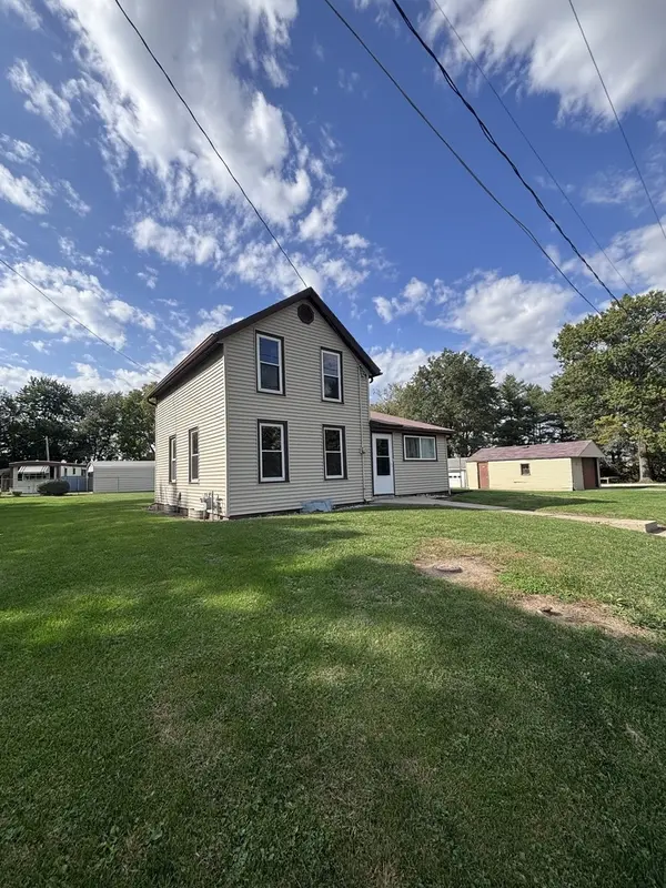 501 N 7th ST, Neponset, IL 61345