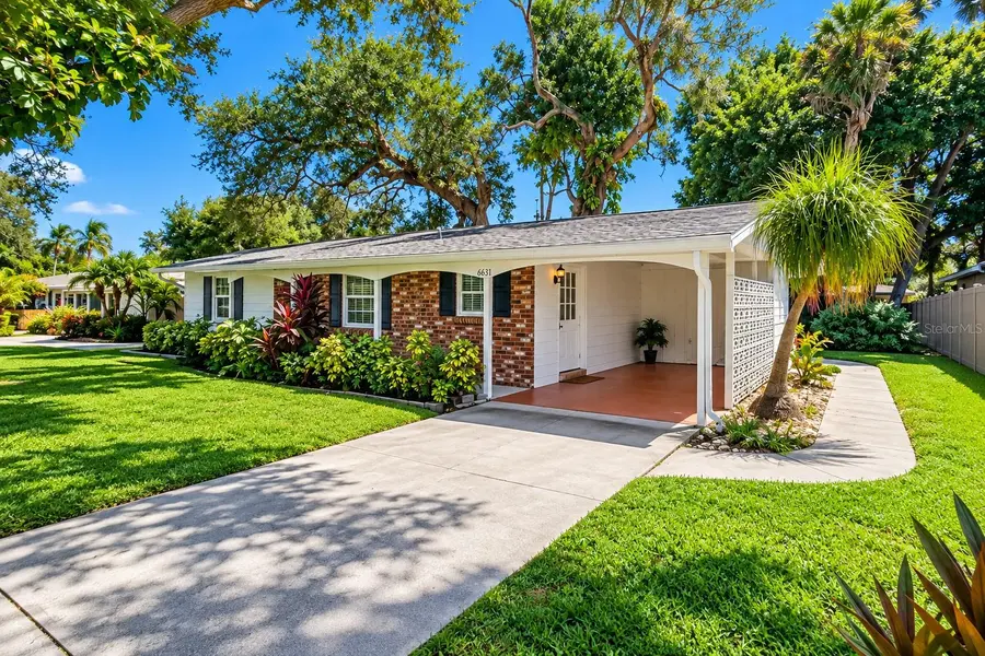 6631 GLADES WAY, Sarasota, FL 34231
