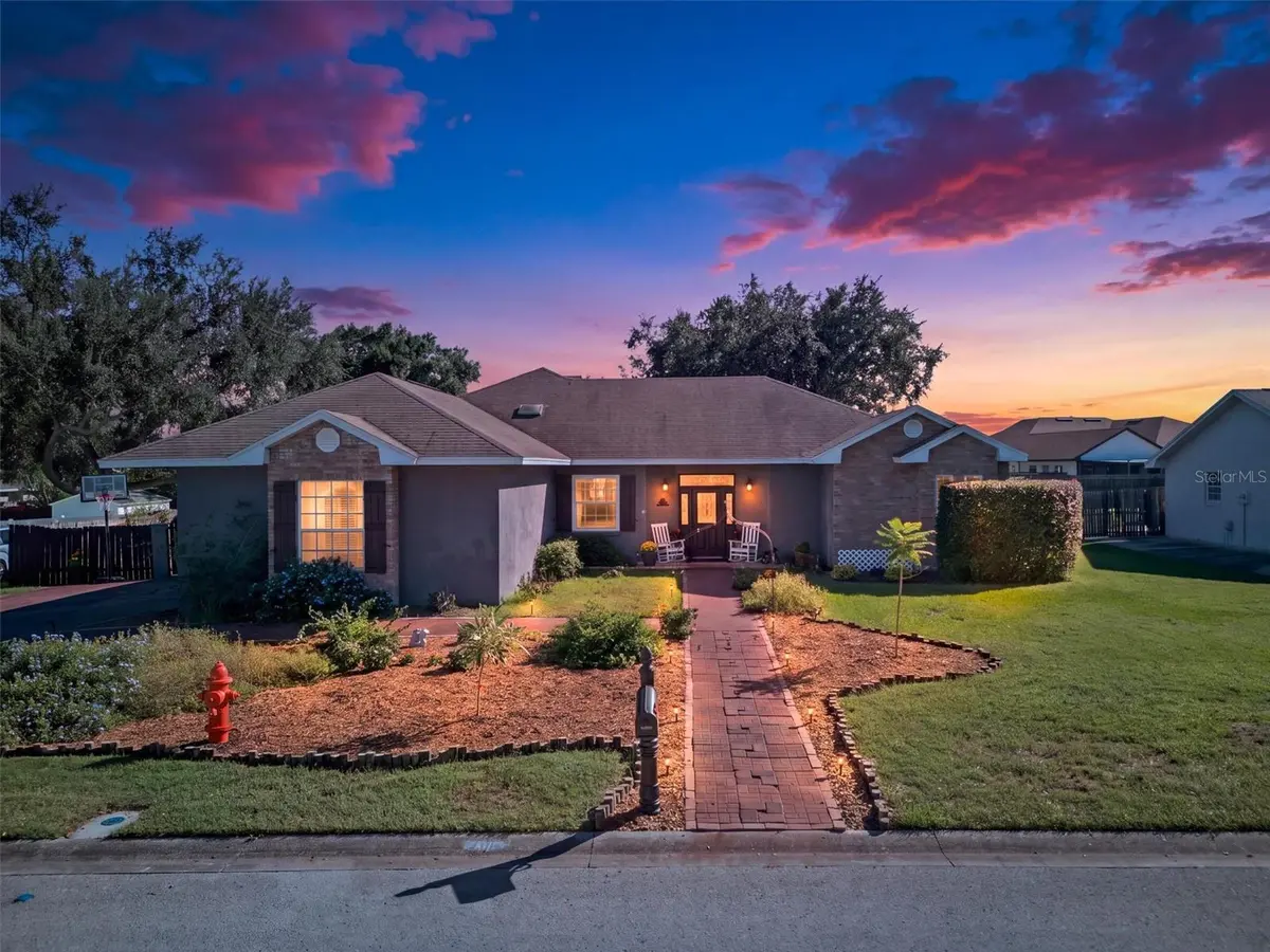 2809 CHATSWORTH LN, Lakeland, FL 33812