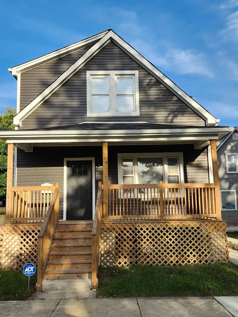 12317 S Carpenter ST, Calumet Park, IL 60827