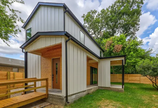 2104 Columbia CV #B, Austin, TX 78723