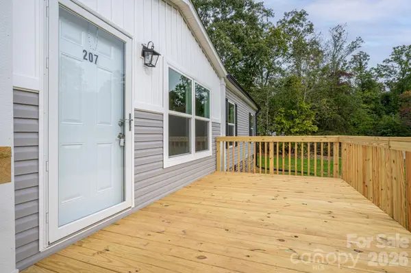 207 Grassy Field CT, Lawndale, NC 28090