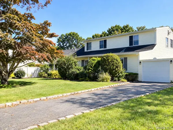 1077 Sipp AVE, Medford, NY 11763