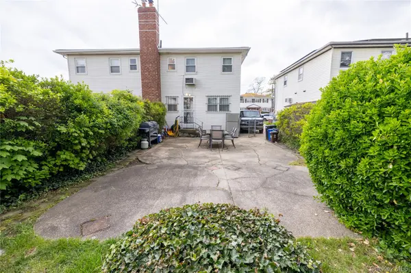 147-19 259th ST, Rosedale, NY 11422