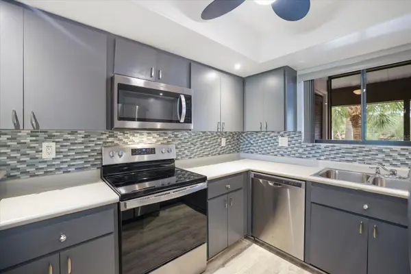 3500 EL CONQUISTADOR Pkwy #242, Bradenton, FL 34210