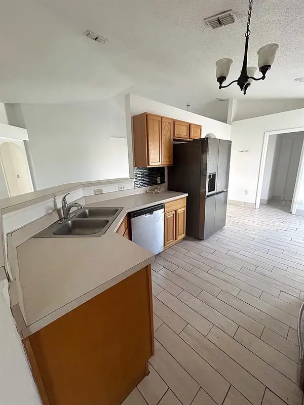 616 SUNWAY LN, Winter Haven, FL 33880