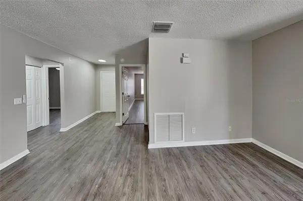 Address not disclosed, Valrico, FL 33594