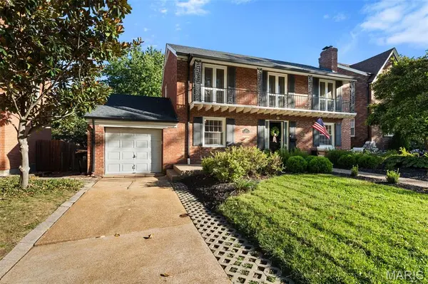 7137 Cambridge AVE, University City, MO 63130