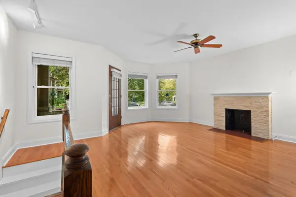 5443 S Cornell AVE #1, Chicago, IL 60615