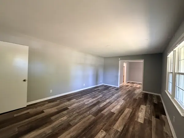 2406 Holman Ln, Springfield, TN 37172